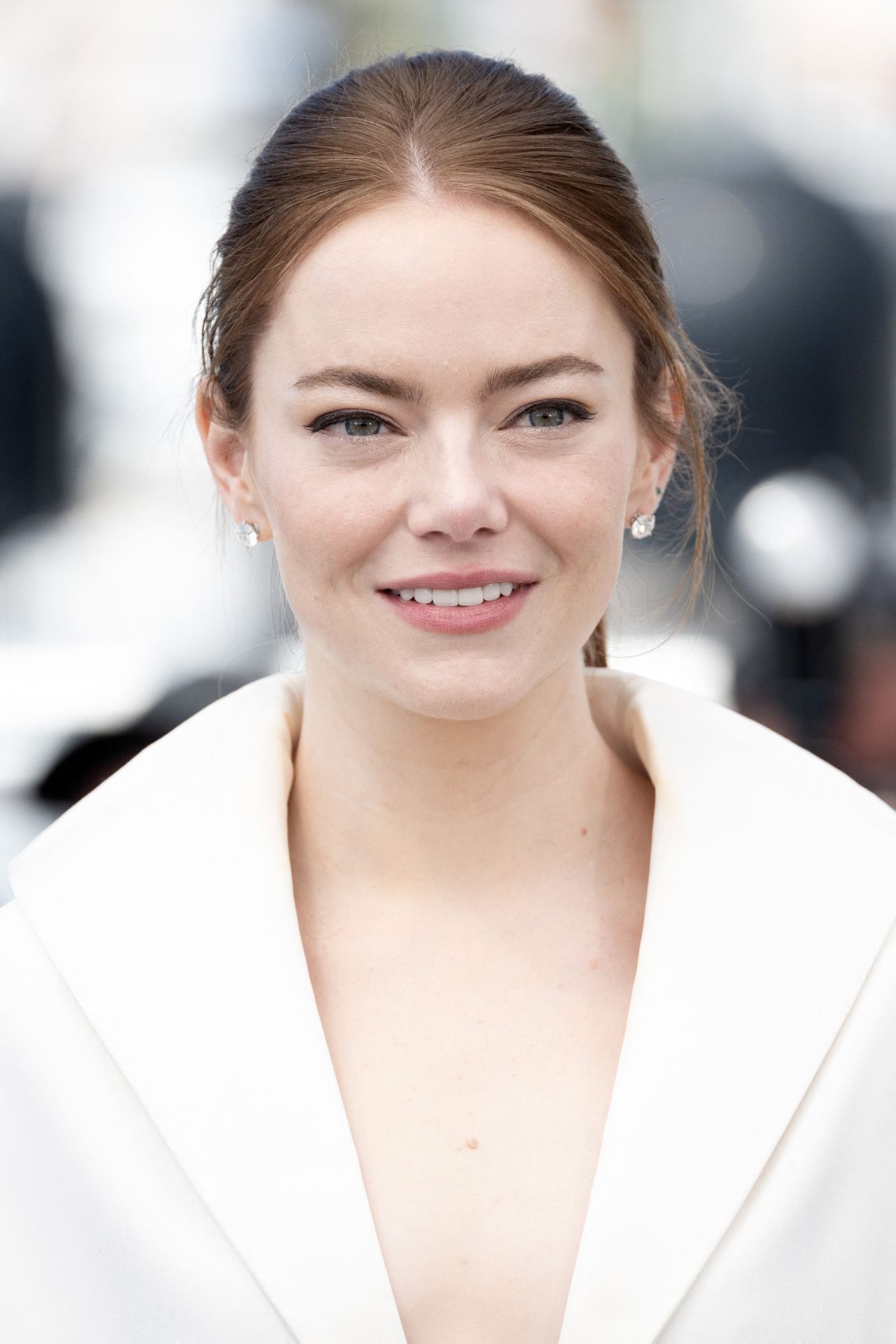 EMMA STONE AT KINDS OF KINDNESS PHOTOCALL IN CANNES FILM FESTIVAL08